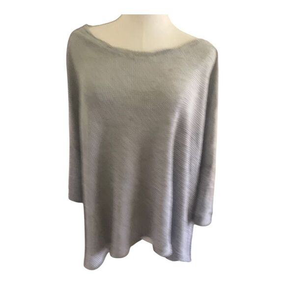 Free People Gray Split Back Thermal Top Size Medium - Picture 1 of 3